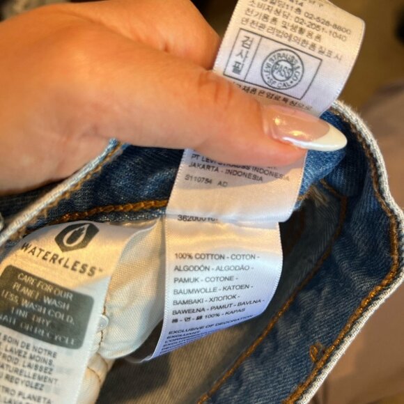 Levi’s 501 High Rise Distressed Straight Leg Cropped Jeans Size 27 - Picture 6 of 6